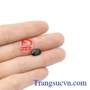 Đặc biệt, saphir cũng là đá hộ mệnh cho người sinh tháng 9. 