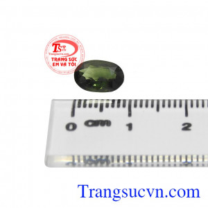 Đá saphir phù hợp cho người mệnh mộc và mệnh hỏa. 