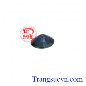 Khi sử dụng đá này thường xuyên còn mang tới cho chủ nhân sự giàu có và thịnh vượng. Viên saphir thiên nhiên quyền quý