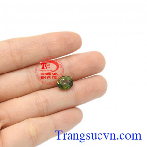 Viên saphir thiên nhiên sang trọng