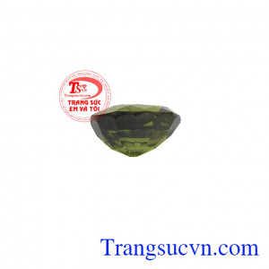 Nhiều người tin rằng khi mang viên đá này thường xuyên bên mình sẽ luôn gặp vận may và thịnh vượng.