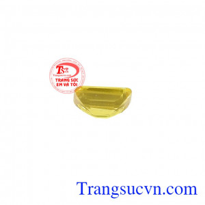 Saphir vàng là viên đá hộ mệnh cho người mệnh kim và mệnh thổ.
