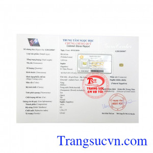Viên saphir vàng hạnh phúc có giấy kiểm định đá quý uy tín.
