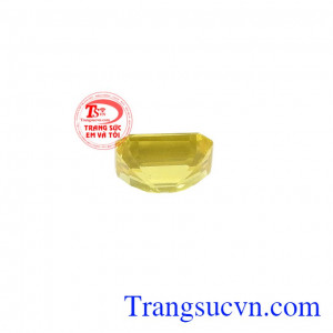 Đây là loại đá được rất nhiều cặp vợ chồng sử dụng để làm quà tặng kỷ niệm 5 năm và 45 năm ngày cưới. Viên saphir vàng hạnh phúc