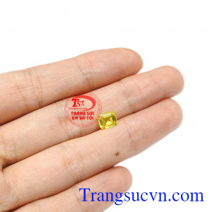 Viên saphir vàng phú quý