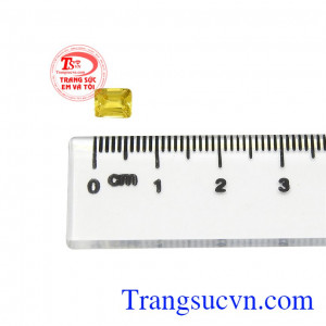 Ngoài ra, đá saphir còn có tác dụng làm sạch cơ thể và điều khiển hoạt động của bạch huyết. Viên saphir vàng sang trọng