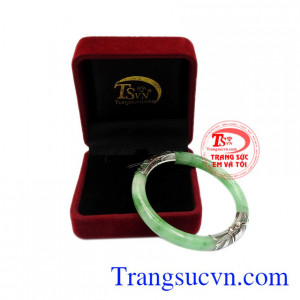 Vòng ngọc bọc vàng trắng bảo hành uy tín.