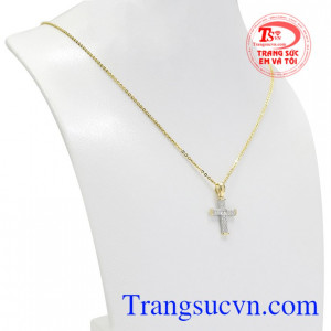 Bộ sản phẩm này thích hợp cho những cô gái theo phong cách nữ tính và nổi bật.