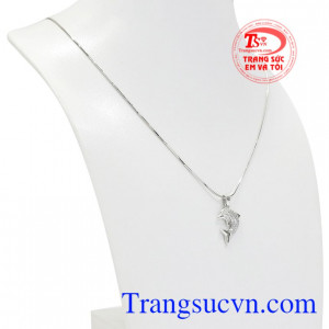 Bộ sản phẩm sẽ toát lên vẻ đáng yêu và nữ tính đến cho phái đẹp.