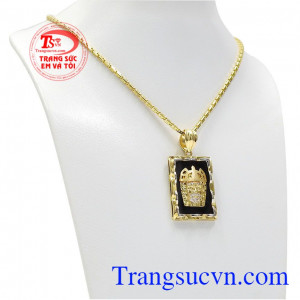 Bộ trang sức nam vương quyền chế tác từ vàng tây 10k bền đẹp.