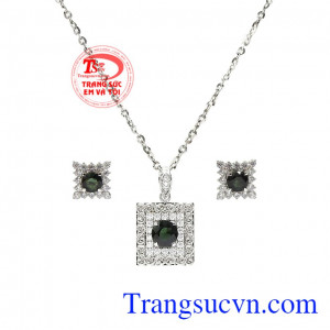 Bộ trang sức sapphire ấn tượng