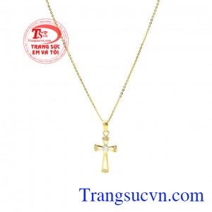 Bộ trang sức thập tự giá vàng là món quà ý nghĩa để dành tặng cho người thân yêu của bạn. 