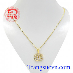 Bộ trang sức vàng ấn tượng