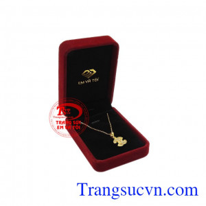 Bộ trang sức vàng ấn tượng