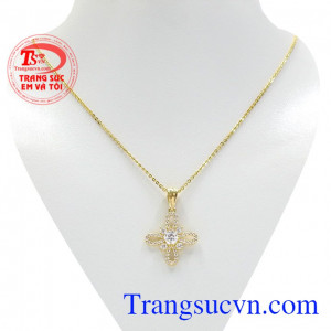 Bộ trang sức vàng yêu kiều