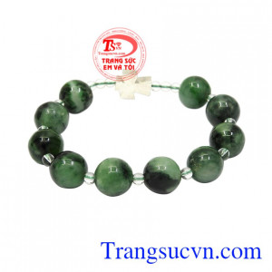 Chuỗi mân côi cẩm thạch cầu nguyện mang đến an lành đến cho người đeo.
