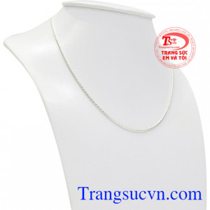 Dây bạc trẻ em tinh tế là món quà yêu thương dành tặng cho bé yêu của bạn. 