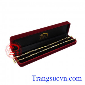 Sản phẩm nhận đặt chế tác theo yêu cầu, giao hàng toàn quốc, thanh toán an toàn. Dây chuyền phong độ phái mạnh