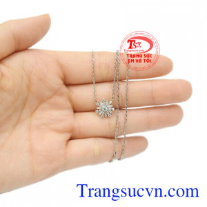 Dây chuyền vàng trắng bông tuyết tinh tế