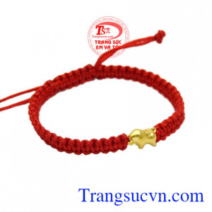 Charm vàng ta thường được rất nhiều khách hàng yêu thích.