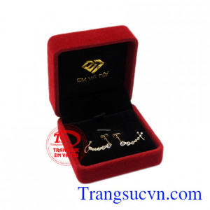 Hoa tai nữ ấn tượng thanh toán an toàn.