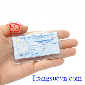 Kim cương là viên đá của người sinh tháng 4. Kim cương thiên nhiên tinh tế