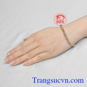 Lắc tay bi trang nhã.