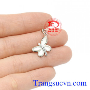 Mặt dây nữ hồ điệp nhận đặt chế tác theo yêu cầu.
