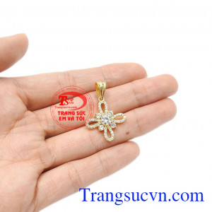 Mặt dây vàng yêu kiều bảo hành uy tín, giao hàng toàn quốc.