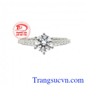 Với phái đẹp, nhẫn là một trong những trang sức không thể thiếu. Nhẫn bạc nữ kiêu sa