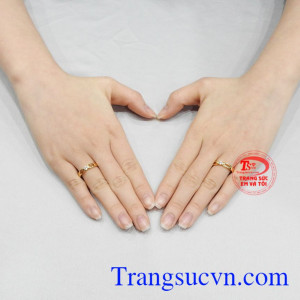 Nhẫn cưới kết duyên đôi lứa