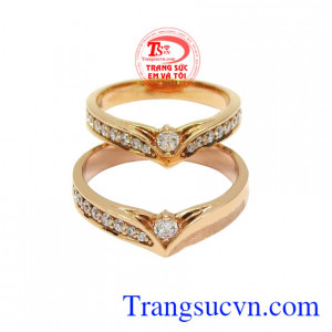Nhẫn cưới vàng hồng bền chặt sự lựa chọn hoàn hảo dành cho bạn.