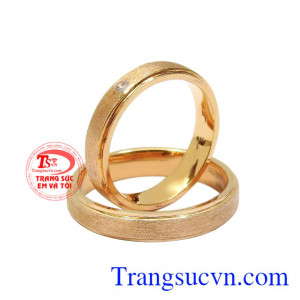 Nhẫn cưới vàng hồng mặn nồng bảo hành uy tín.