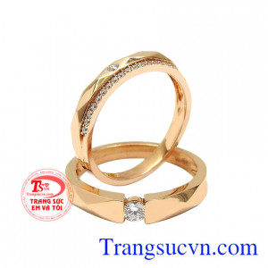 Nhẫn cưới vàng hồng viên mãn nhận đặt chế tác theo yêu cầu.