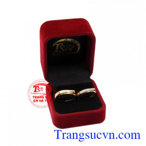 Nhẫn cưới vàng hồng yêu thương chất lượng.