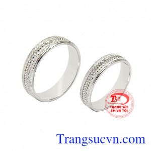 Ngày nay, xu hướng nhẫn cưới cá tính và mang phong cách riêng đang được đông đảo giới trẻ ưa chuộng. Nhẫn cưới vàng trắng thời trang