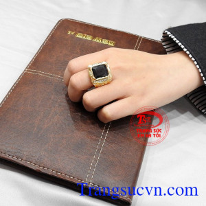 Nhẫn nam saphir quyền lực