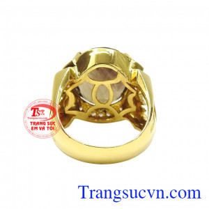 Sản phẩm phù hợp cho người mệnh kim và mệnh thổ. Nhẫn nam thạch anh khói đẹp