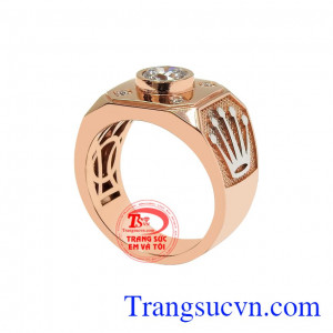 Nhẫn nam vàng hồng nam tính được thiết kế và chế tác theo công nghệ 3D hiện đại mang tới sản phẩm hoàn mỹ.