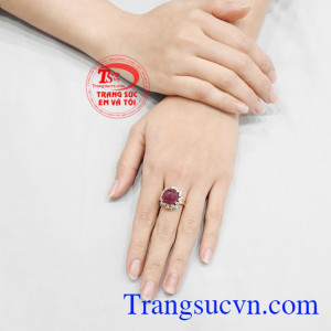 Nhẫn nữ ruby ấn tượng giao hàng toàn quốc, thanh toán an toàn. 