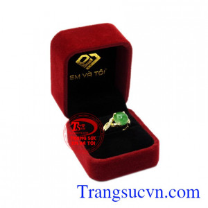 Nhẫn nữ vàng cẩm thạch may mắn chất lượng.