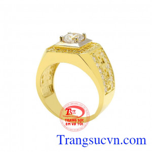 Nhẫn vàng nam ấn tượng với thiết kế tỉ mỉ mang tới một sản phẩm nổi bật.