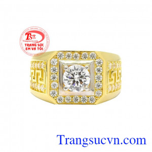 Các chi tiết kết hợp cùng vàng tây và đá cz càng khiến cho chiếc nhẫn trở nên đặc biệt. Nhẫn vàng nam ấn tượng