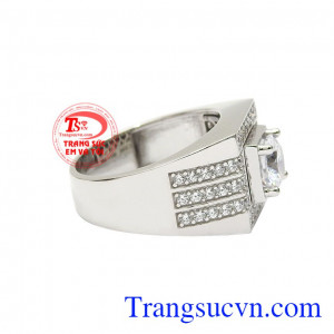 Sản phẩm phù hợp để làm quà tặng cho người thân và bạn bè. Nhẫn vàng trắng nam nhập khẩu