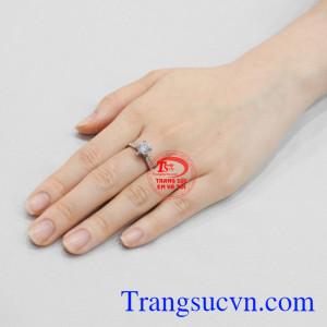 Nhẫn vàng trắng trang nhã