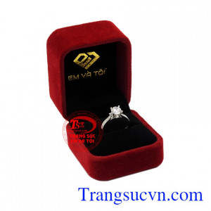 Nhẫn vàng trắng trang nhã đẹp.