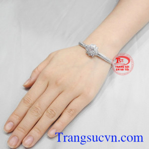 Vòng bạc nữ tinh tế
