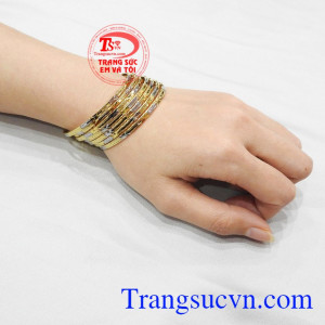 Vòng tuần vàng phong cách