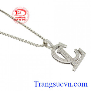 Bộ mặt dây chữ thời thượng chất lượng.