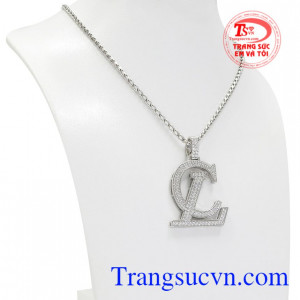 Bộ sản phẩm sẽ là sự lựa chọn hoàn hảo cho những chàng trai yêu thích phong cách cá tính và nổi bật.